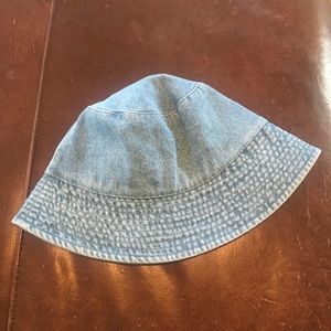 Gap denim bucket hat